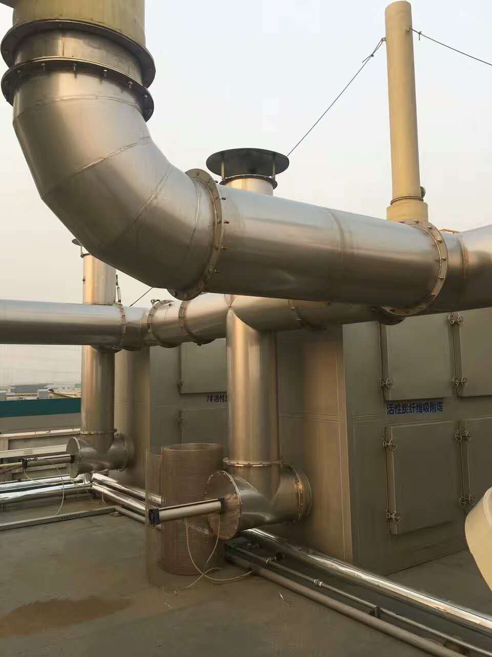 不銹鋼煙囪的重量為什么那么輕，功能還那么好?